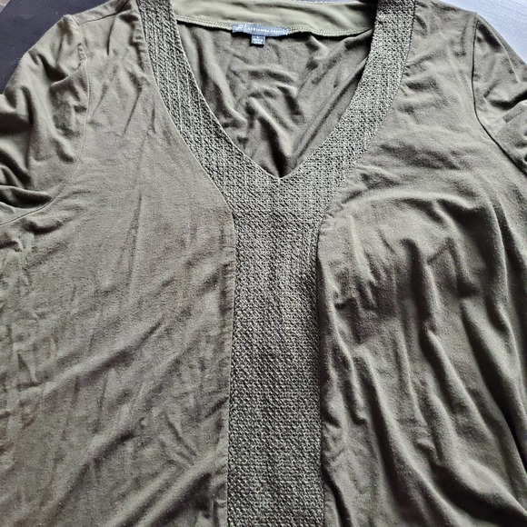 Adrianna Papell Army Green 3/4 Sleeve Shark Bite V-Neck Embroidered Tunic L - Picture 4 of 7